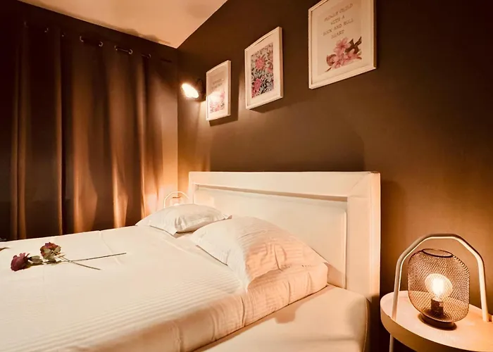 The Rose Suites